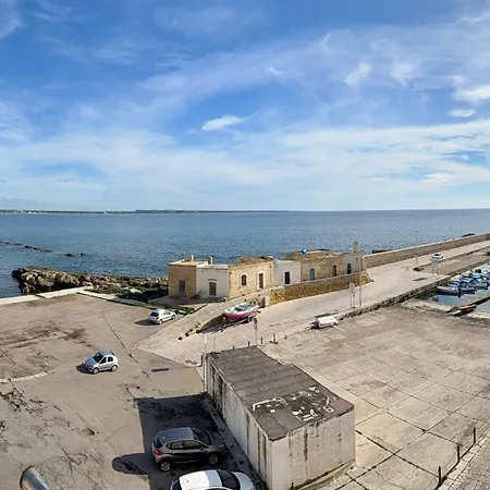 Le Sul Golfo Gallipoli