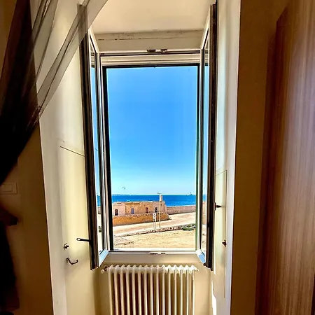 Le Sul Golfo Couette-café 3*